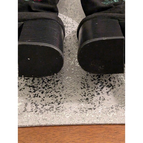 Libby Edelman Boots Sz 11 Boho Embroidery Black Red Festive Tall FlowerChild Y2K - Picture 7 of 13